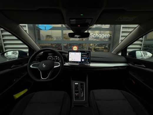 Volkswagen Golf 1.5 eHybrid Life Edition PHEV | Trekhaak | Winter en Multimedia pakket | ActivLease financial lease