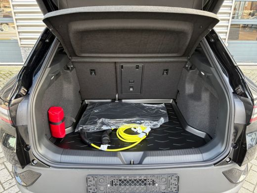 Volkswagen ID.4 Pro Limited Edition | 'App-Connect' draadloze smartphone integratie | Achterbank in ongelijke del... ActivLease financial lease