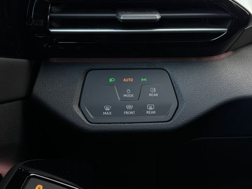 Volkswagen ID.4 Pro Limited Edition | 'App-Connect' draadloze smartphone integratie | Achterbank in ongelijke del... ActivLease financial lease