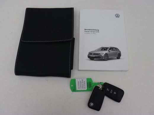 Volkswagen Passat 1.4 TSI PHEV GTE | Stoelverwarming | Adaptive cruise | Carplay | Navigatie | 18'' | Matrix LED | ... ActivLease financial lease