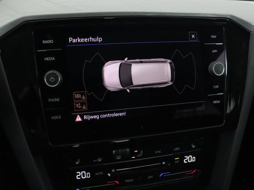 Volkswagen Passat 1.4 TSI PHEV GTE | Stoelverwarming | Adaptive cruise | Carplay | Navigatie | 18'' | Matrix LED | ... ActivLease financial lease