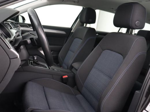 Volkswagen Passat 1.4 TSI PHEV GTE | Stoelverwarming | Adaptive cruise | Carplay | Navigatie | 18'' | Matrix LED | ... ActivLease financial lease