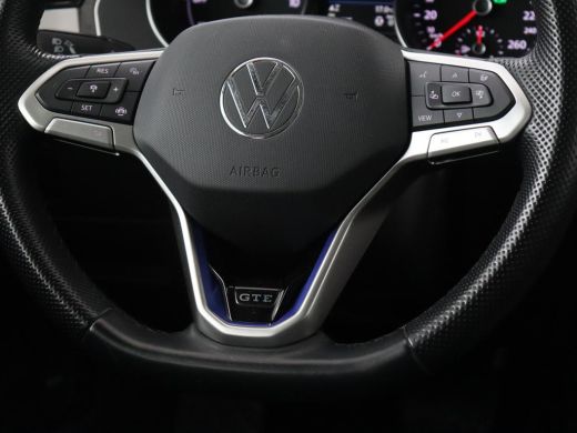 Volkswagen Passat 1.4 TSI PHEV GTE | Stoelverwarming | Adaptive cruise | Carplay | Navigatie | 18'' | Matrix LED | ... ActivLease financial lease