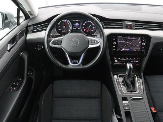 Volkswagen Passat 1.4 TSI PHEV GTE | Trekhaak | Stoelverwarming | Stoelverwarming | Camera | Massage | Carplay | Ma... ActivLease financial lease