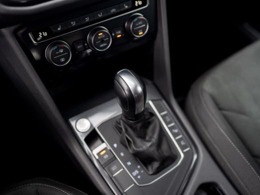 Volkswagen Tiguan Allspace 1.5 TSI Highline Business R 7p. | R-line | Trekhaak wegkl. | 360 Camera | Head Up | Prijs Rijklaar!! ActivLease financial lease