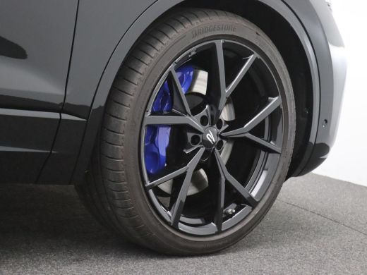 Volkswagen Touareg 3.0 TSi eHybrid 4MOTION R Edition 463PK Aut. matrix led, trekhaak, panoramadak, 360gr. camera, le... ActivLease financial lease