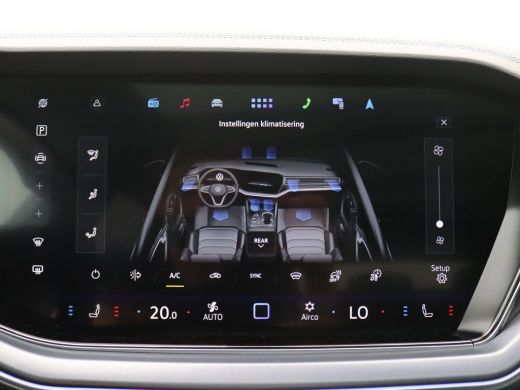 Volkswagen Touareg 3.0 TSi eHybrid 4MOTION R Edition 463PK Aut. matrix led, trekhaak, panoramadak, 360gr. camera, le... ActivLease financial lease