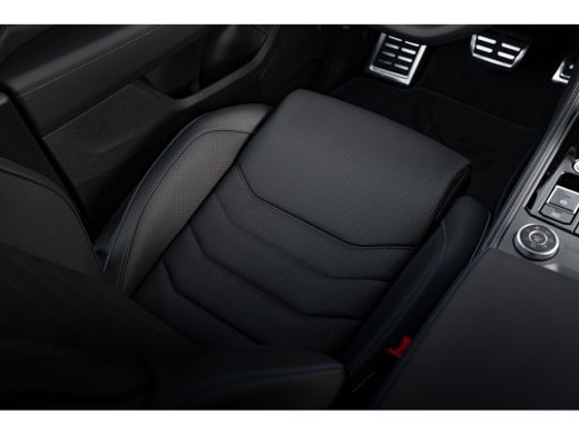 Volkswagen Touareg R Edition |  Comfort pakket | Buitenspiegels elektrisch instel-, verwarm- en inklapbaar | Diefsta... ActivLease financial lease