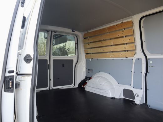 Volkswagen Transporter 2.0 TDI 150PK DSG LANG ENKELE CABINE ActivLease financial lease