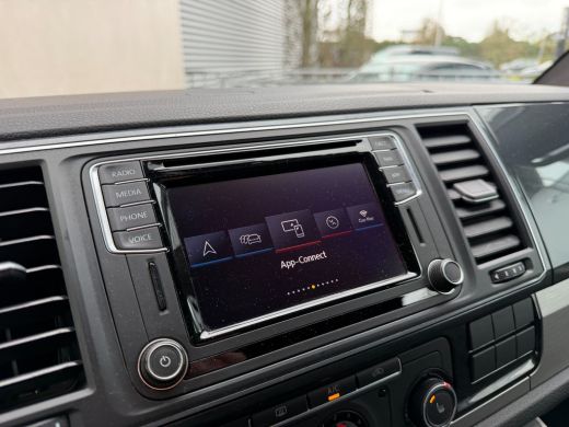 Volkswagen Transporter 2.0 TDI L2H1 DC Highline Bulli-Led-ACC-20"-Navi ActivLease financial lease