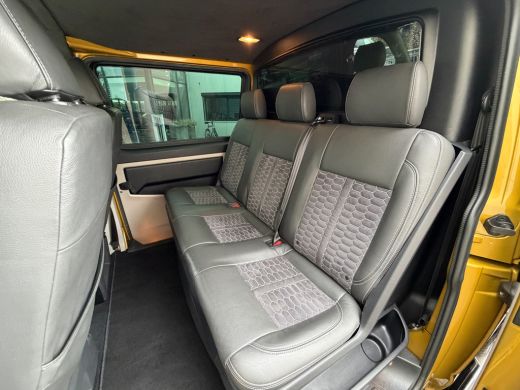 Volkswagen Transporter 2.0 TDI L2H1 DC Highline Bulli-Led-ACC-20"-Navi ActivLease financial lease