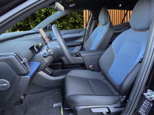 Volvo  EX30 Single Motor Extended Range Plus 69 kWh | Stuur/stoelverwarming | Harman/Kardon | Camera | Adapti... ActivLease financial lease