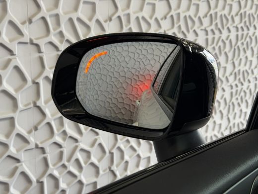 Volvo  XC60 2.0 T6 AWD ULTRA DARK NW MODEL ELEK.TREKHAAK HARMAN KARDON HEADUP 360.CAM LEER SCHUIFDAK PHEV Plu... ActivLease financial lease