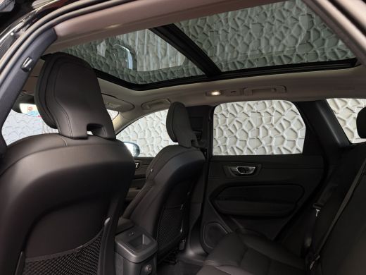 Volvo  XC60 2.0 T6 AWD ULTRA DARK NIEUWE AUTO ELEK.TREKHAAK HARMAN KARDON HEADUP 360.CAM LEER SCHUIFDAK PHEV ... ActivLease financial lease