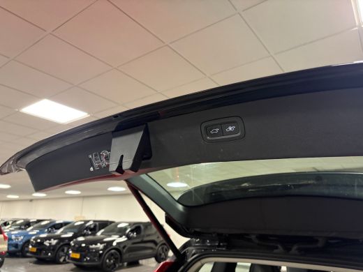 Volvo  XC90 T8 AWD Recharge Plus Dark Long Range | Trekhaak | Harman Kardon | 455pk | Adaptieve Cruise Contro... ActivLease financial lease
