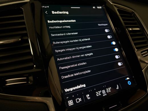 Volvo  XC90 T8 AWD Recharge Plus Dark Long Range | Trekhaak | Harman Kardon | 455pk | Adaptieve Cruise Contro... ActivLease financial lease