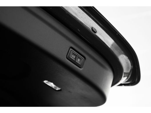 Audi Q6 e-tron S edition performance 100 kWh 306 pk | Trekhaak | Sportstoelen Plus | 360 Camera | Stuurverwarmin... ActivLease financial lease