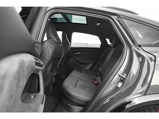 Audi Q6 e-tron S edition performance 100 kWh 306 pk | Trekhaak | Sportstoelen Plus | 360 Camera | Stuurverwarmin... ActivLease financial lease