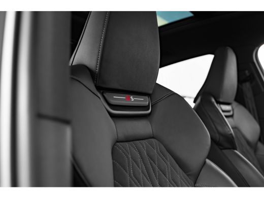 Audi Q6 e-tron S edition performance 100 kWh 306 pk | Trekhaak | Sportstoelen Plus | 360 Camera | Stuurverwarmin... ActivLease financial lease