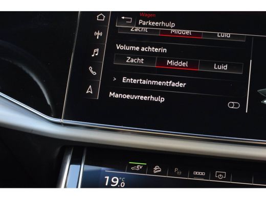 Audi Q7 60 TFSI e Competition Quattro / 2x S-line/ Standkachel/ Luchtvering/ Panoramadak/ Trekhaak/ ActivLease financial lease