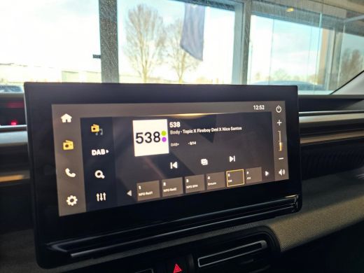 Citroën C3 Aircross Citroen 1.2 Hybrid 145pk Plus Climate Control | Camera | Apple Carplay/Android Auto ActivLease financial lease