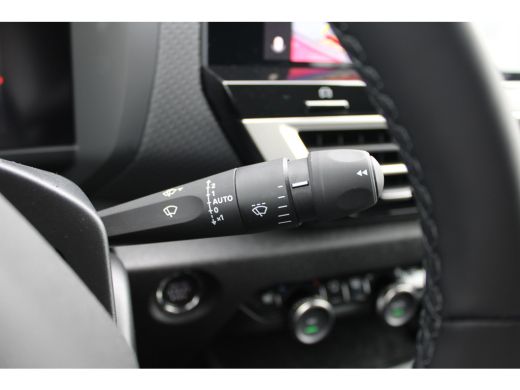 Citroën C4 Citroen 1.2 Hybrid 145pk Max Stoel/Stuur Verwarming | Adaptive Cruise Control | Navigatie | Camer... ActivLease financial lease