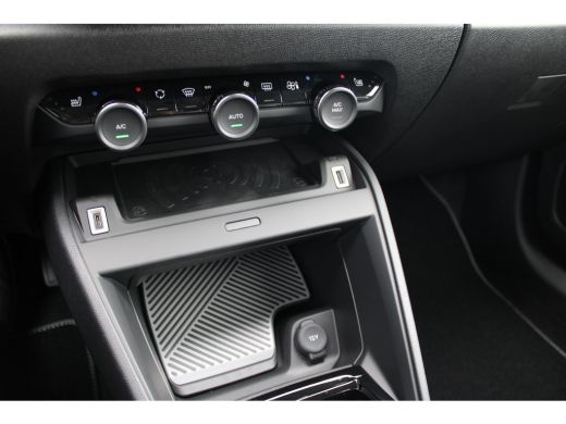 Citroën C4 Citroen 1.2 Hybrid 145pk Max Stoel/Stuur Verwarming | Adaptive Cruise Control | Navigatie | Camer... ActivLease financial lease