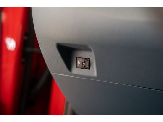 Fiat Grande Panda RED 11kW 44 kWh | 8 Jaar Garantie | Apple Carplay & Android Auto | Cruise Controle | Parkeersenso... ActivLease financial lease