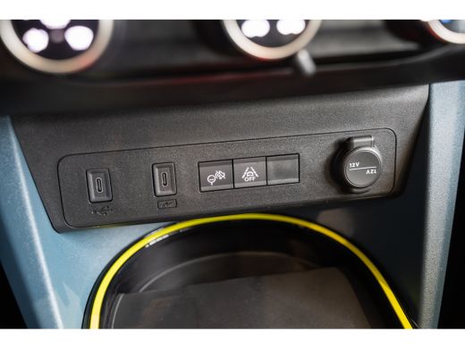 Fiat Grande Panda RED 11kW 44 kWh | 8 Jaar Garantie | Apple Carplay & Android Auto | Cruise Controle | Parkeersenso... ActivLease financial lease