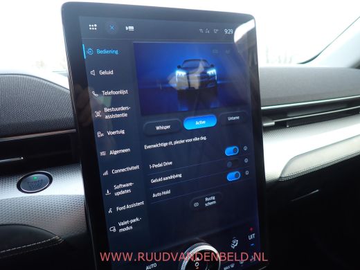Ford Mustang Mach-E Mach-E RWD 75 kWh 93% SOH / CARPLAY / 360&deg;CAMERA / STOEL-STUURVERWARMING / TREKHAAK ActivLease financial lease