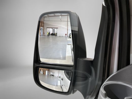 Ford Transit 2.0 TDCI L2H2 3Pers. / Pdc.V+A / Airco / Radio multimedia / Imperial / Apk 07-2026 ActivLease financial lease