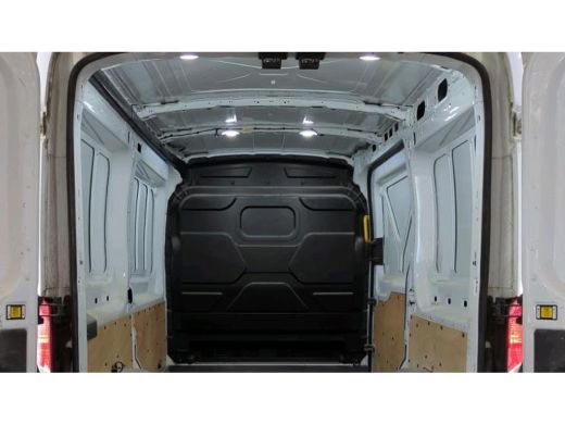 Ford Transit 2.0 TDCI L2H2 3Pers. / Pdc.V+A / Airco / Radio multimedia / Imperial / Apk 06-2025 ActivLease financial lease