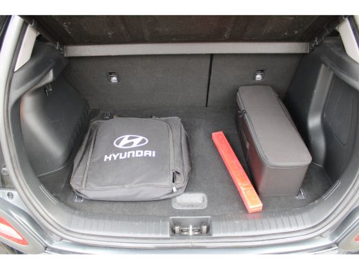 Hyundai Kona EV Comfort 64 kWh | Achteruitrijcamera | Apple Carplay/Android Auto|telefoonintegratie premium | ... ActivLease financial lease