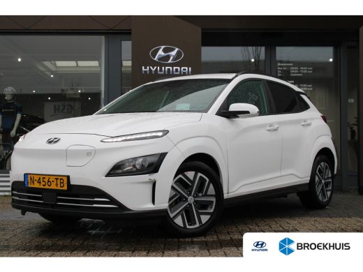 Hyundai Kona EV Fashion 64 kWh | Achteruitrijcamera | Head-up display | Keyless entry