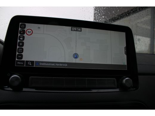 Hyundai Kona EV Fashion 64 kWh | Achteruitrijcamera | Head-up display | Keyless entry ActivLease financial lease