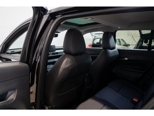 Jeep Avenger 1.2 e-Hybrid Summit | 8 Jaar Garantie | Panoramadak | Stoelverwarming & Voorruit Verwarming | El... ActivLease financial lease