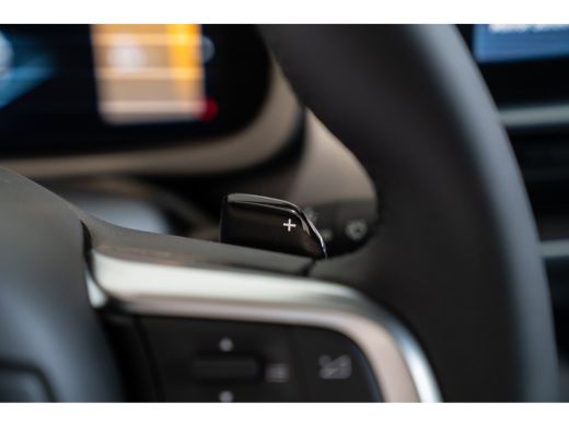 Jeep Avenger 1.2 e-Hybrid Summit | 8 Jaar Garantie | Panoramadak | Stoelverwarming & Voorruit Verwarming | El... ActivLease financial lease