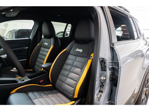 Jeep Avenger 1.2T 4xe The North Face | 8 Jaar Garantie | Navigatie | Camera | Parkeersensoren | Elektrische Ac... ActivLease financial lease