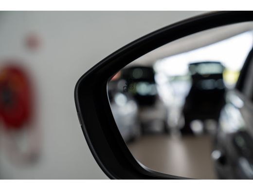 Jeep Avenger 1.2T 4xe The North Face | 8 Jaar Garantie | Navigatie | Camera | Parkeersensoren | Elektrische Ac... ActivLease financial lease