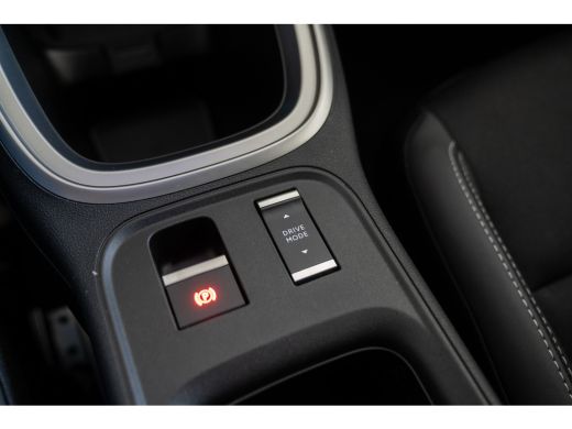 Jeep Avenger Summit 54 kWh | 8 Jaar Garantie | Navigatie | Stoel Verwarming | Verwarmd voorraam | Climate Cont... ActivLease financial lease