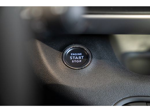 Jeep Avenger Summit 54 kWh | 8 Jaar Garantie | Navigatie | Stoel Verwarming | Verwarmd voorraam | Climate Cont... ActivLease financial lease