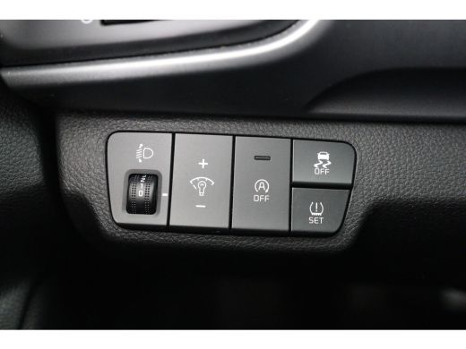 Kia Stonic 1.0 T-GDi MHEV DynamicLine Airco | Cruise control | Carplay | Camera | Parkeersensoren | ActivLease financial lease