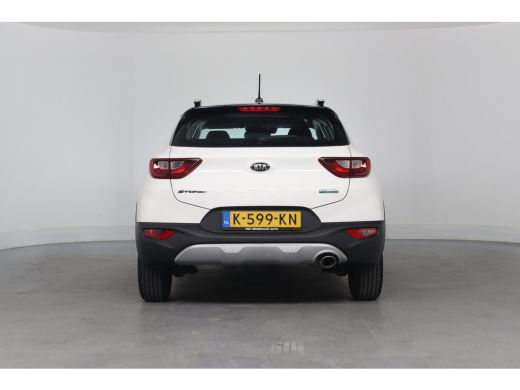 Kia Stonic 1.0 T-GDi MHEV DynamicLine Airco | Cruise control | Carplay | Camera | Parkeersensoren | ActivLease financial lease