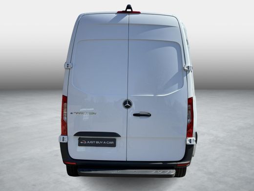 Mercedes-Benz eSprinter eSprinter L2H2 55 kWh NP &euro; 73.500,- / Stoelverwarming | Camera | 3P | Bluetooth | Keyless Start ActivLease financial lease