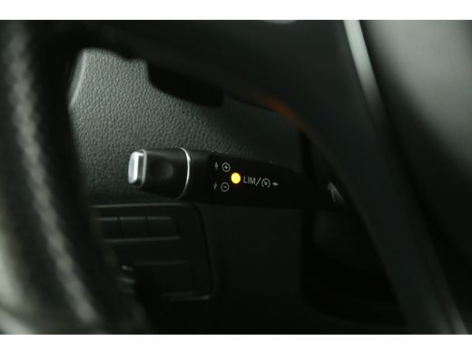 Mercedes-Benz Vito 116 CDI Lang | Aut. | Clima | Camera | Cruise | Carplay | 3 Zits | Trekhaak | LED ActivLease financial lease