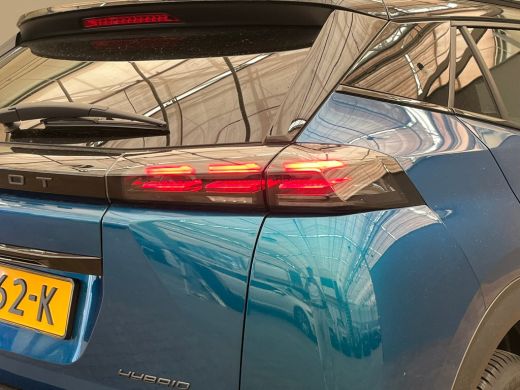 Peugeot 2008 1.2 Hybrid 136 GT Camera | Digitaal Dashboard | Cruise | Climate | 17" Lichtmetaal | Keyless | Le... ActivLease financial lease