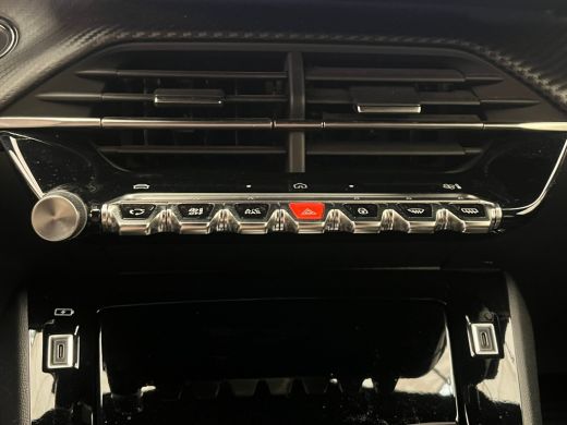 Peugeot 2008 1.2 Hybrid 136 GT Camera | Digitaal Dashboard | Cruise | Climate | 17" Lichtmetaal | Keyless | Le... ActivLease financial lease