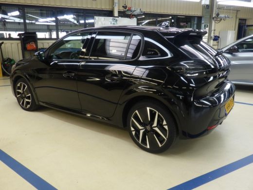 Peugeot 208 1.2 Hybrid 145 e-DCS6 GT | Origineel NL auto | Navigatie | Camera voor + achter | Automaat | 21.0... ActivLease financial lease