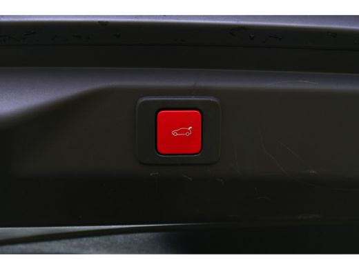 Peugeot 3008 1.2 HYBRID 136PK GT EXCLUSIVE AUTOMAAT / NAVI / CLIMA / PDC / 19"LMV / CAMERA V+A / PANO.DAK / EL... ActivLease financial lease