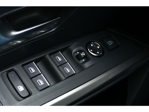 Peugeot 3008 1.2 HYBRID 136PK GT EXCLUSIVE AUTOMAAT / NAVI / CLIMA / PDC / 19"LMV / CAMERA V+A / PANO.DAK / EL... ActivLease financial lease